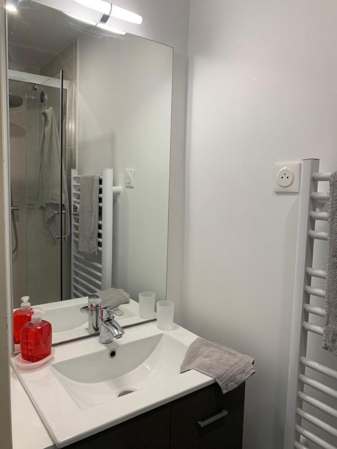 Resid Home 2 - Duplex Cosy Avec Parking Gratuit Saint-Leonard  Exterior photo